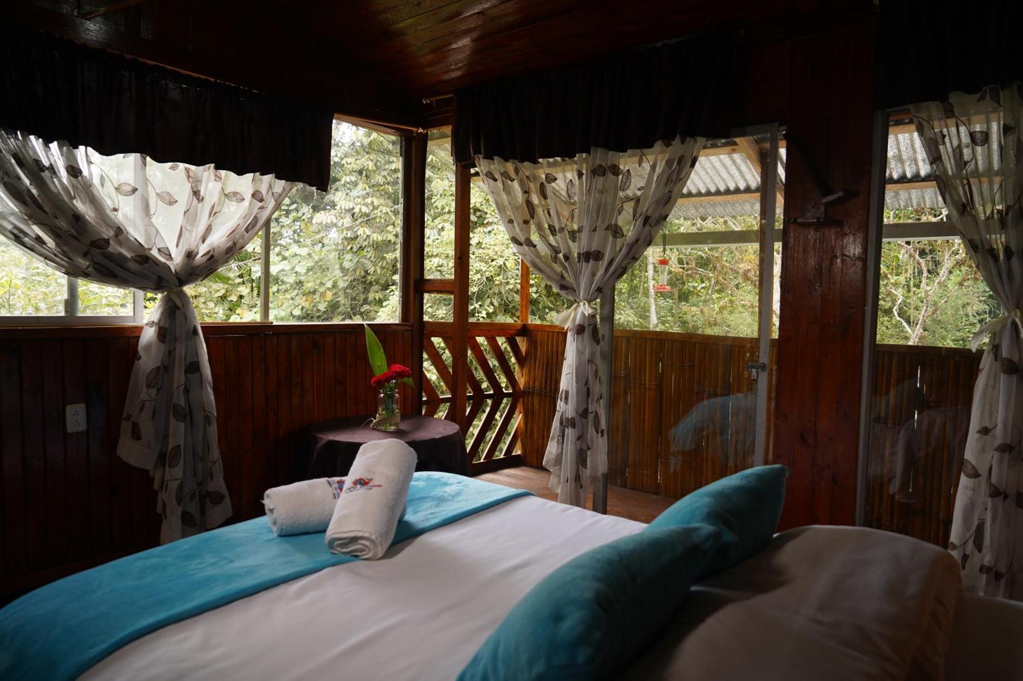 Mindo Glambird Glamping & Lodge エクステリア 写真